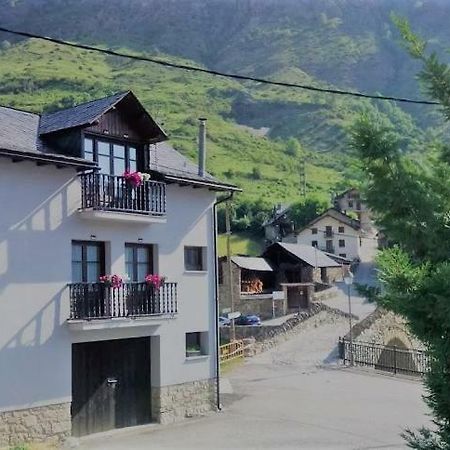 Apartaments Pont Romanic Espot Eksteriør bilde