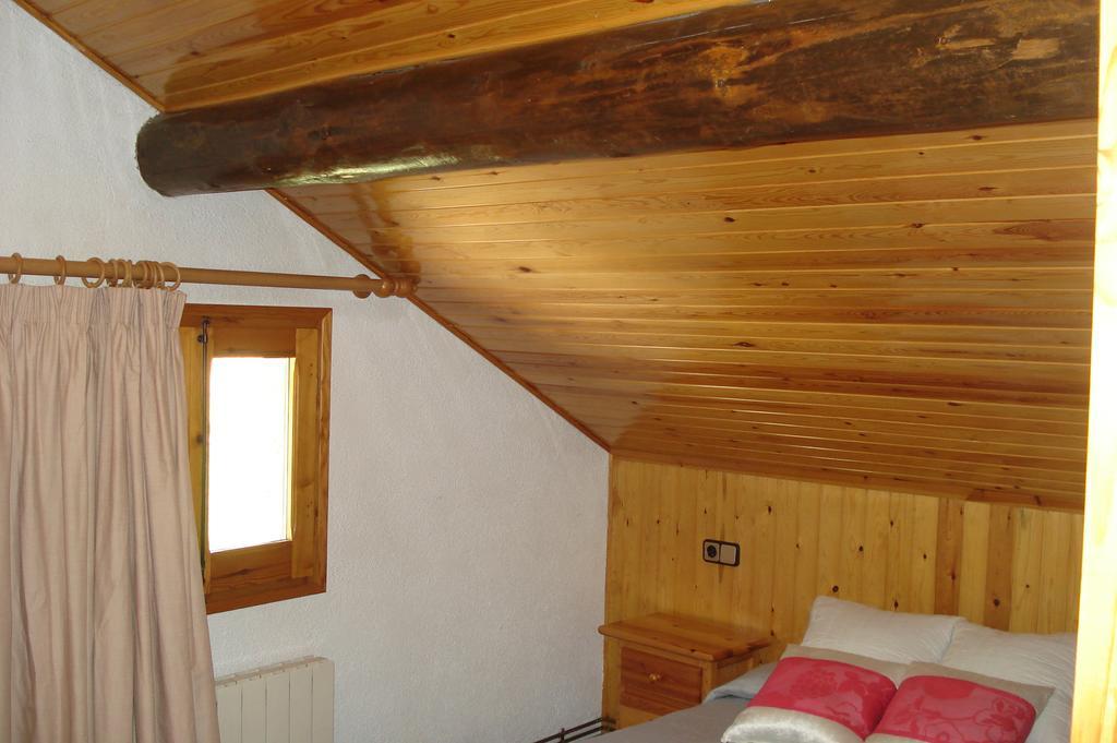Apartaments Pont Romanic Espot Rom bilde