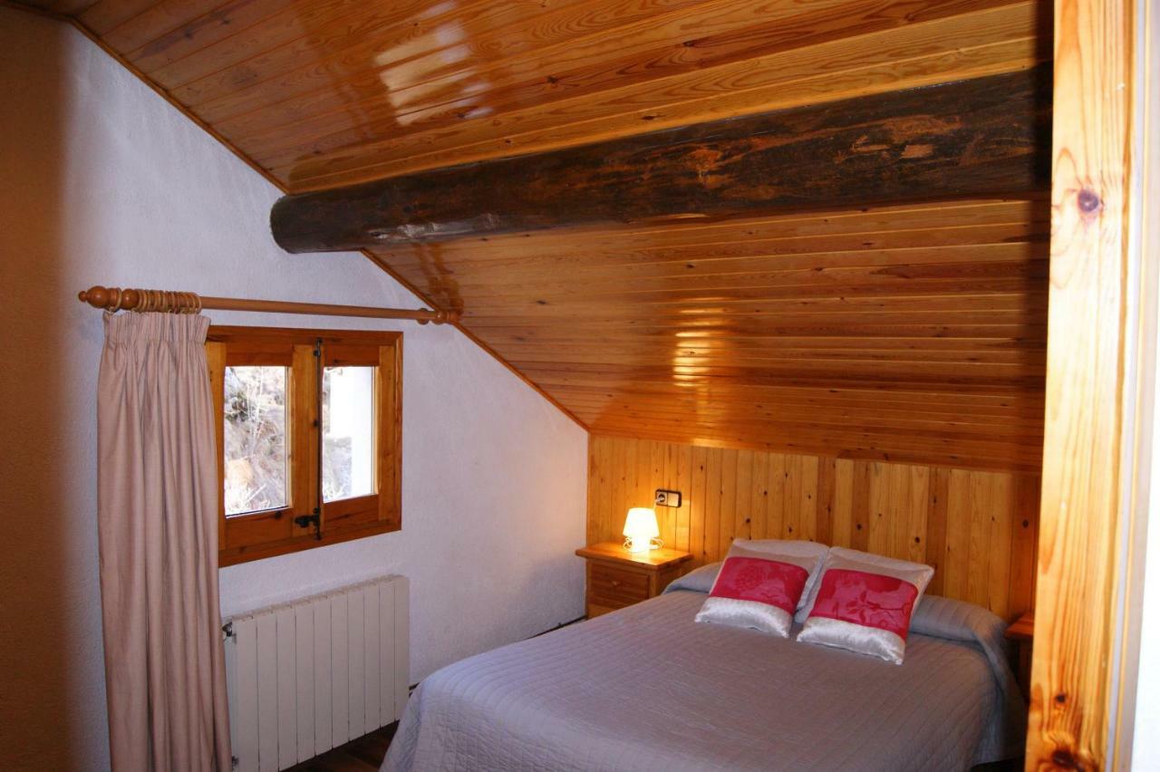 Apartaments Pont Romanic Espot Eksteriør bilde